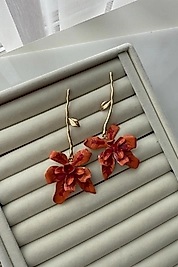 ÇELİK ÇİÇEKLİ KÜPE